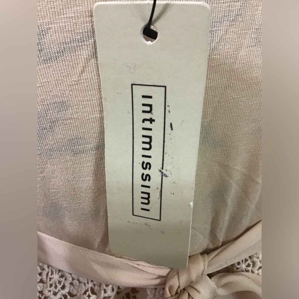 intimissimi Strapless Lace Overlay Dress in Cream - Picture 5 of 6